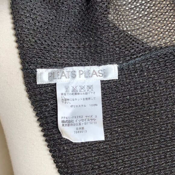 Pleats Please Issey Miyake Charcoal Gray Mesh Short Sleeved Top O/S - Picture 9 of 9